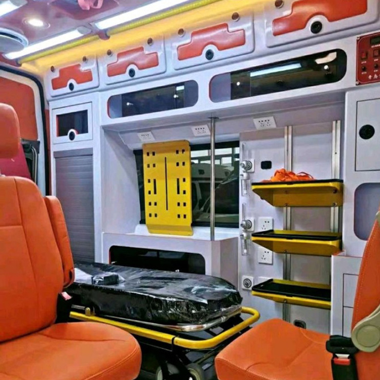 大冶长途救护车护送病人租赁价格